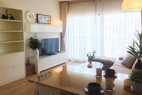 Condo in Bangkok, Thailand, 1 bedroom  № 143716 - photo 1