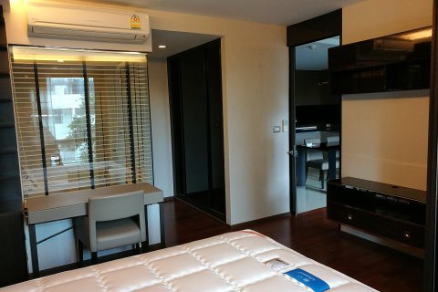 Studio dans le Condo à Watthana, Bangkok, Thaïlande  № 173493 - photo 12