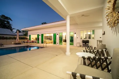 Villa in Phuket, Thailand 3 bedrooms № 173495 - photo 27