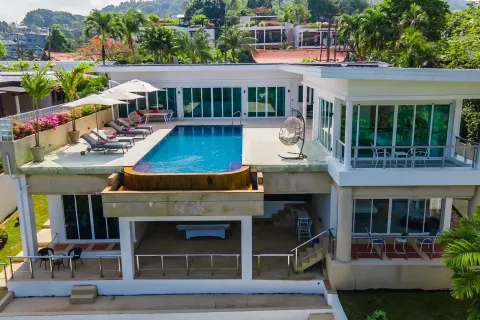 Villa in Phuket, Thailand 3 bedrooms № 173495 - photo 29