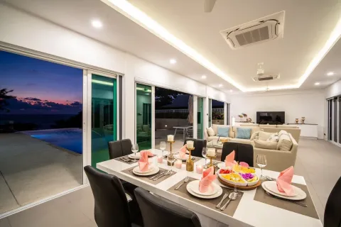 Villa in Phuket, Thailand 3 bedrooms № 173495 - photo 12