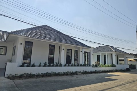 Villa à Hang Dong, Thaïlande 3 chambres № 173494