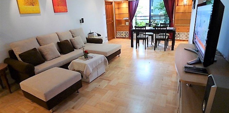 Condo in Bangkok, Thailand, 2 bedrooms  № 143830