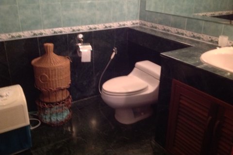 Кондоминиум с 2 спальнями в Бангкоке, Таиланд № 143832 - фото 9