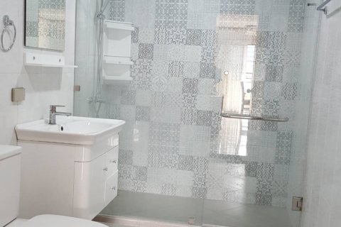 Кондоминиум с 2 спальнями в Бангкоке, Таиланд № 143833 - фото 10