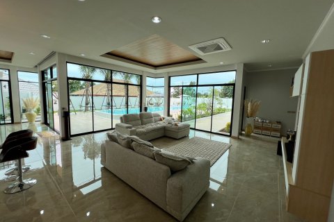 Дом в Паттайе, Таиланд с 4 спальнями  № 140089 - фото 7