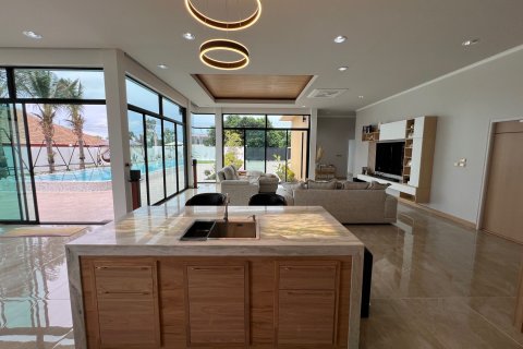 Дом в Паттайе, Таиланд с 4 спальнями  № 140089 - фото 14