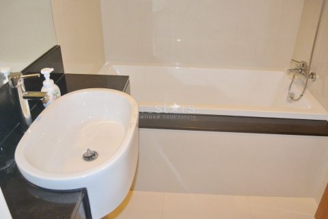 Condo in Watthana, Bangkok, Thailand, 2 bedrooms № 140086 - photo 8