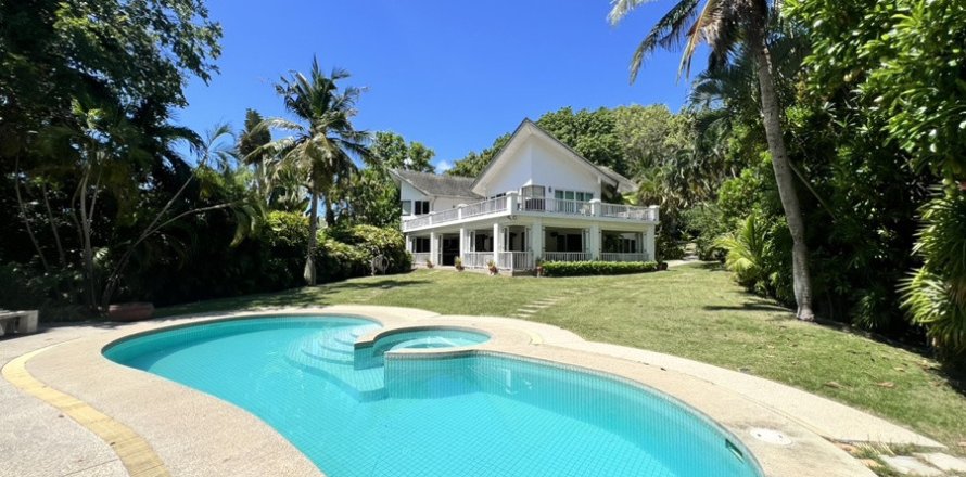 House in Hua Hin, Thailand 7 bedrooms № 194716