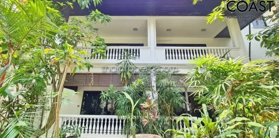 Casa de 3 dormitorios en Pattaya, Tailandia № 213604