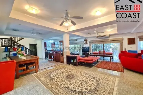 Casa de 3 dormitorios en Pattaya, Tailandia № 213604 - foto 4