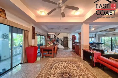 Casa de 3 dormitorios en Pattaya, Tailandia № 213604 - foto 5