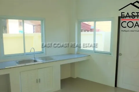 Casa de 2 dormitorios en Pattaya, Tailandia № 213605 - foto 10