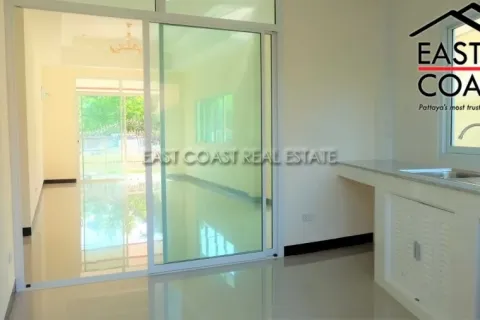 Casa de 2 dormitorios en Pattaya, Tailandia № 213605 - foto 11