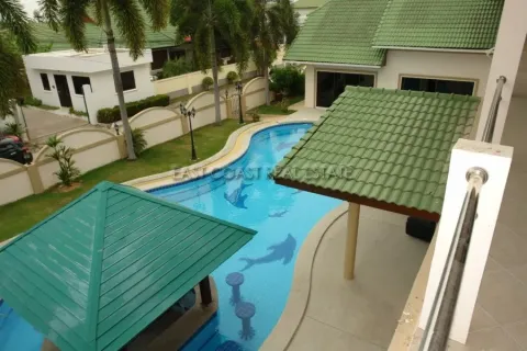 Casa de 7 dormitorios en Pattaya, Tailandia № 213603 - foto 8