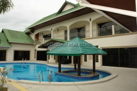 Casa de 7 dormitorios en Pattaya, Tailandia № 213603