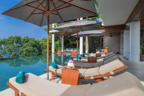 Villa in Kathu, Thailand 6 bedrooms № 157066 - photo 10