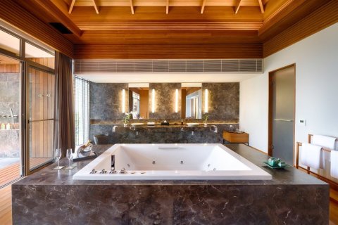 Villa in Kathu, Thailand 6 bedrooms № 157066 - photo 20