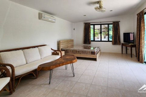 Commercial property in Chiang Mai, Thailand 850 sq.m. № 172501 - photo 13