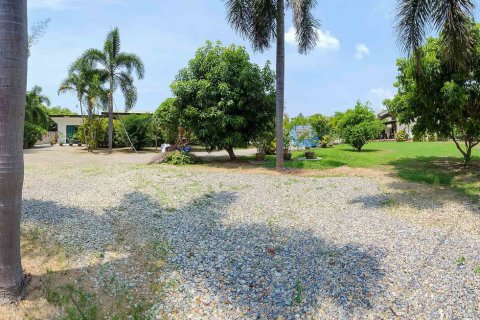 Commercial property in Chiang Mai, Thailand 850 sq.m. № 172501 - photo 7