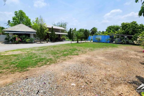 Commercial property in Chiang Mai, Thailand 850 sq.m. № 172501 - photo 6