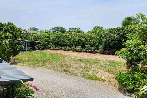 Commercial property in Chiang Mai, Thailand 850 sq.m. № 172501 - photo 5