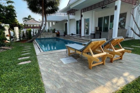 Villa à Hua Hin, Thaïlande 3 chambres № 161455 - photo 2