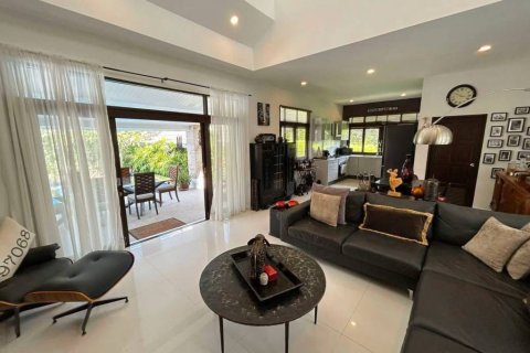 Villa in Ko Samui, Thailand 3 bedrooms № 161456 - photo 6