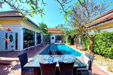 Haus in Pattaya, Thailand 4 Schlafzimmer № 223054