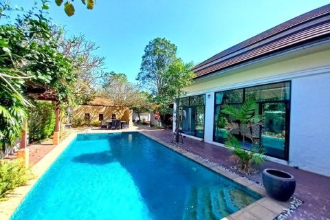 Haus in Pattaya, Thailand 4 Schlafzimmer № 223054 - Foto 2