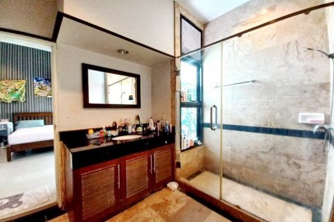 Haus in Pattaya, Thailand 4 Schlafzimmer № 223054 - Foto 16