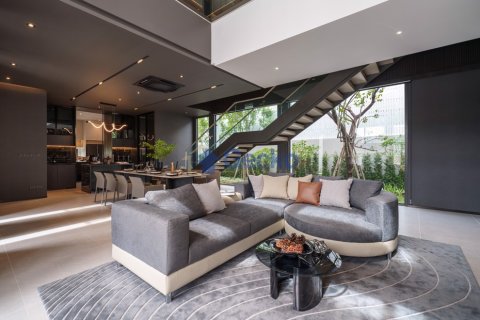 House in Pattaya, Thailand 4 bedrooms № 196438 - photo 5