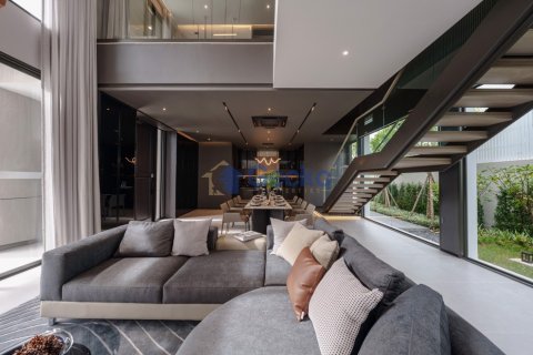 House in Pattaya, Thailand 4 bedrooms № 196438 - photo 6