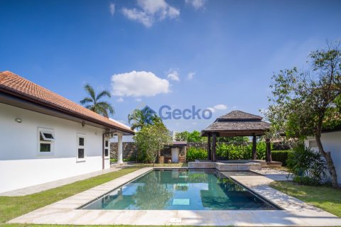 Maison à Pattaya, Thaïlande 5 chambres № 196437