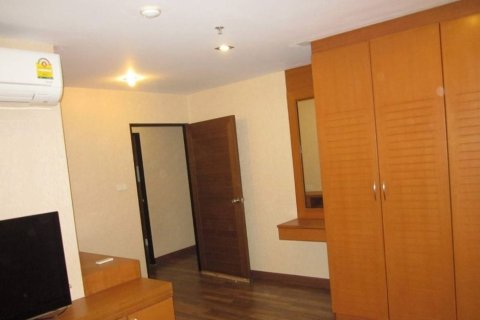 Кондоминиум с 3 спальнями в Ваттхане, Бангкок, Таиланд № 148679 - фото 6