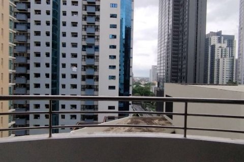 Кондоминиум с 3 спальнями в Ваттхане, Бангкок, Таиланд № 148679 - фото 4