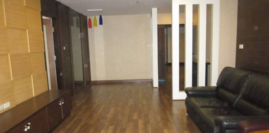 Кондоминиум с 3 спальнями в Ваттхане, Бангкок, Таиланд № 148679