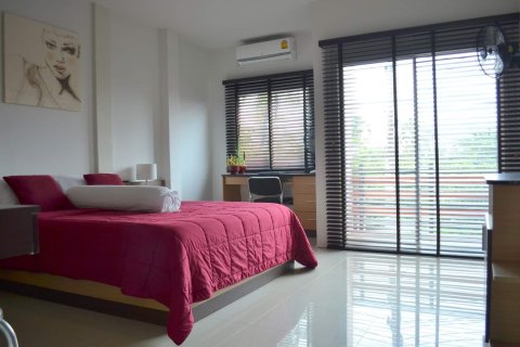 House in Pattaya, Thailand 2 bedrooms № 205362