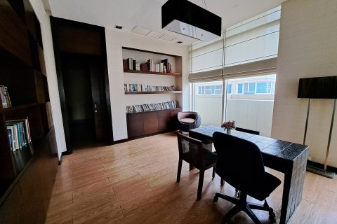 Condo à Bangkok, Thaïlande, 3 chambres № 205364 - photo 5