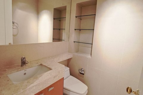 Condo à Bangkok, Thaïlande, 3 chambres № 205364 - photo 26
