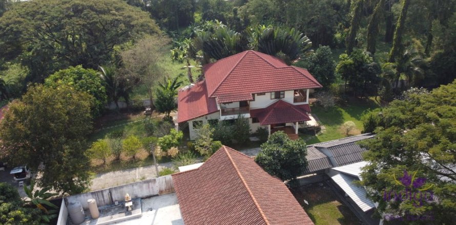 House in Chiang Mai, Thailand 3 bedrooms № 162485