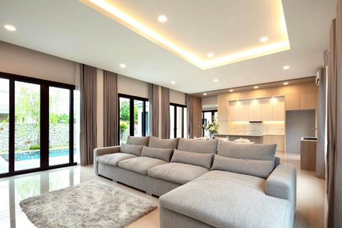 Вилла в Паттайе, Таиланд с 3 спальнями № 150967 - фото 12