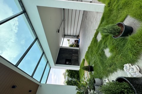 Villa in Pattaya, Thailand 4 bedrooms № 150968 - photo 5