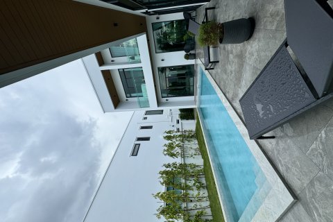 Villa in Pattaya, Thailand 4 bedrooms № 150968 - photo 3