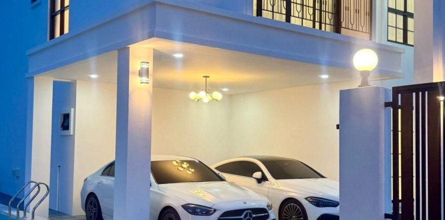 Villa à Pattaya, Thaïlande 5 chambres № 150966