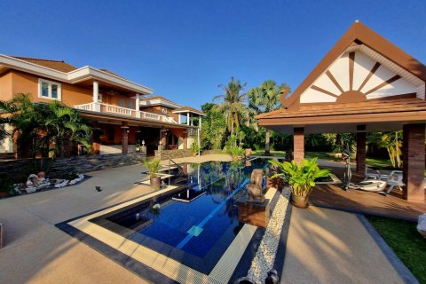 Вилла в Хуа Хине, Таиланд с 5 спальнями  № 146298 - фото 23