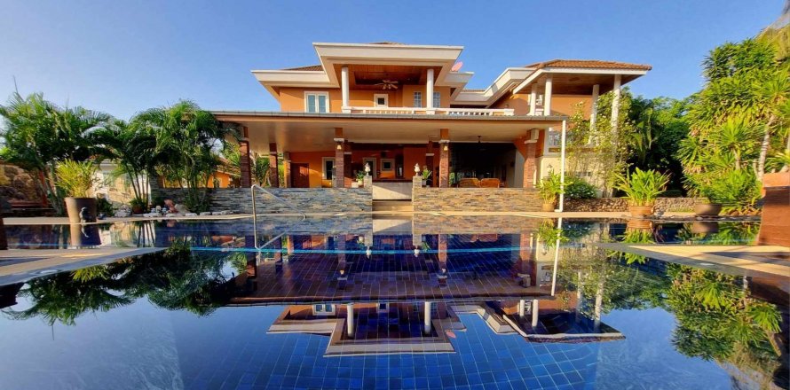 Вилла в Хуа Хине, Таиланд с 5 спальнями  № 146298