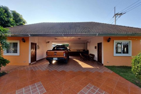 Вилла в Хуа Хине, Таиланд с 5 спальнями  № 146298 - фото 10