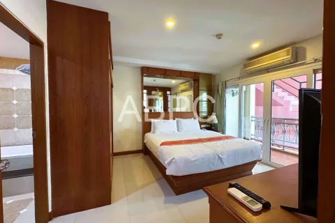 Condominio de 1 dormitorio en Pattaya, Tailandia № 211714 - foto 2