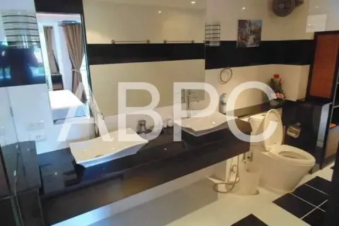 Condominio de 1 dormitorio en Pattaya, Tailandia № 211708 - foto 2